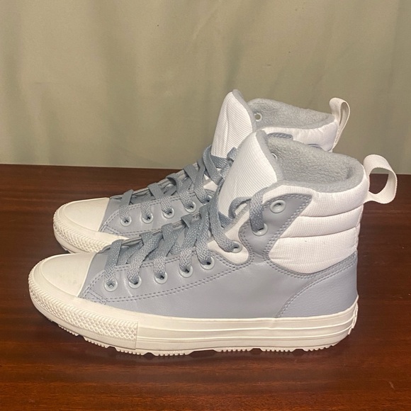 Converse All Star Berkshire Winter boots in Ash Stone/Egret men’s 6.5/ Women 8.5